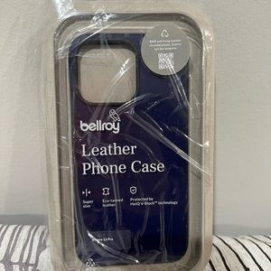 Bellroy iPhone 13pro case (like new)